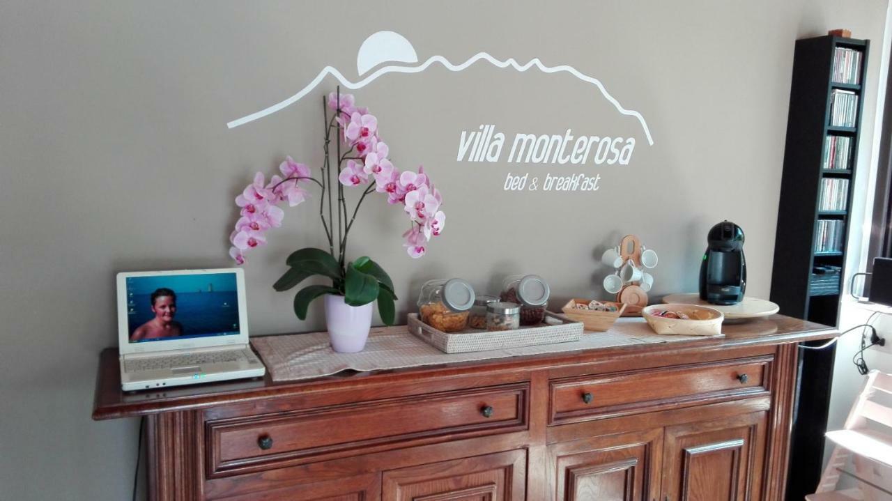 B&B Villa Monterosa Con Piscina Castronno エクステリア 写真